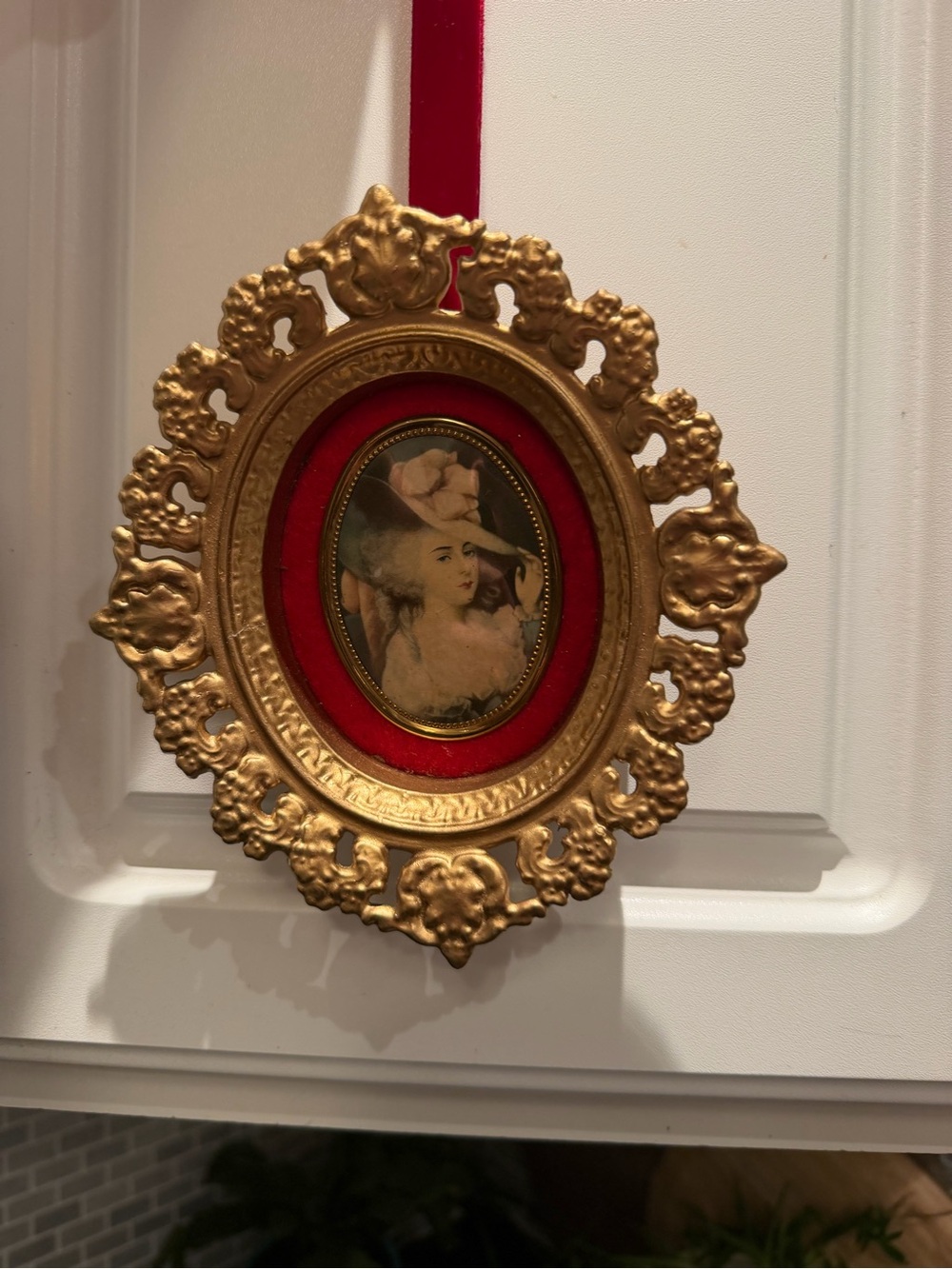 Vintage Cameo Creation - Lady Dower by Thomas Lawrence - Glass Baroque Victorian
